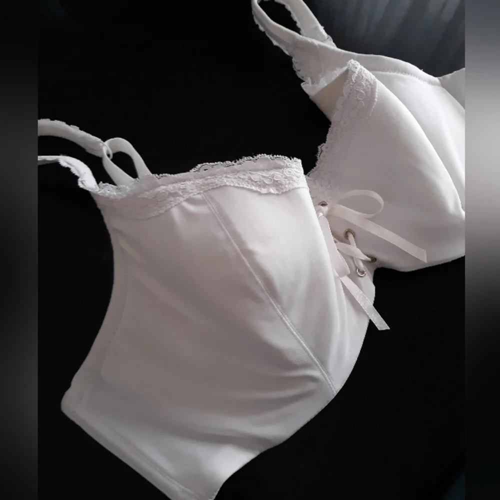 VTG Frederick's Lace Up Bra 42C